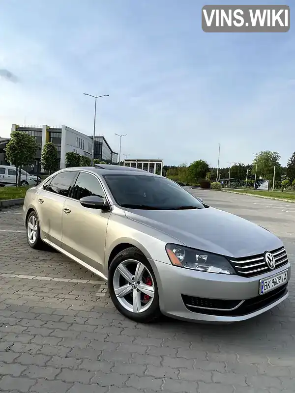 1VWBP7A39CC065032 Volkswagen Passat 2012 Седан 2.5 л. Фото 2