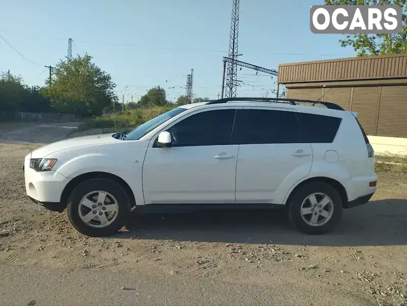 Позашляховик / Кросовер Mitsubishi Outlander 2012 2.4 л. Варіатор обл. Харківська, Дергачі - Фото 1/9