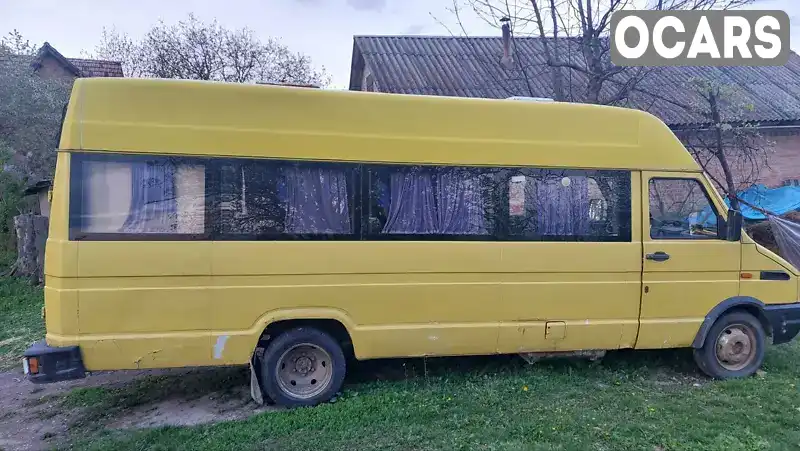 ZCFC357010D101296 Iveco Turbodaily 1999 Минивэн 2.8 л. Фото 2