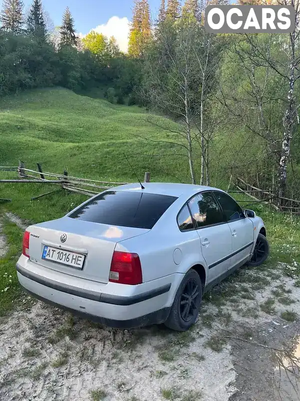 Седан Volkswagen Passat 1996 1.6 л. Ручна / Механіка обл. Закарпатська, Рахів - Фото 1/4