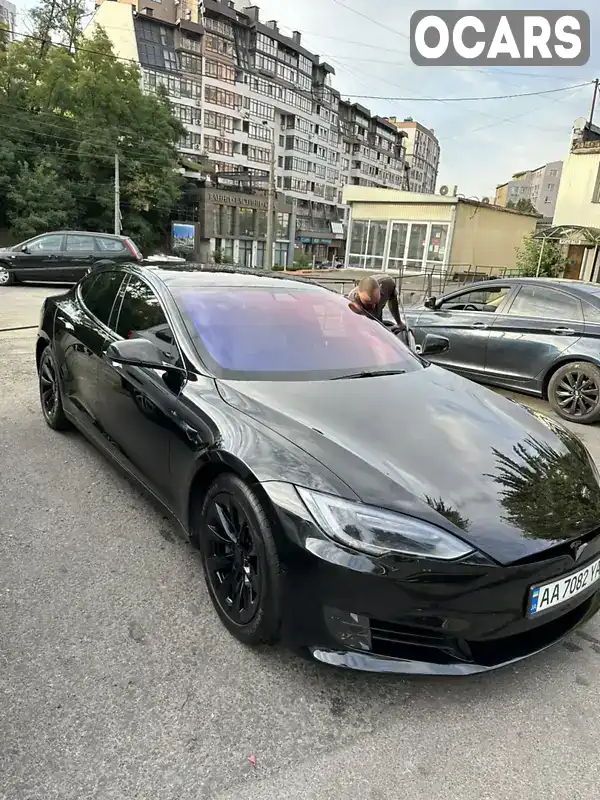 5YJSA1E22HF209890 Tesla Model S 2017 Лифтбек  Фото 1