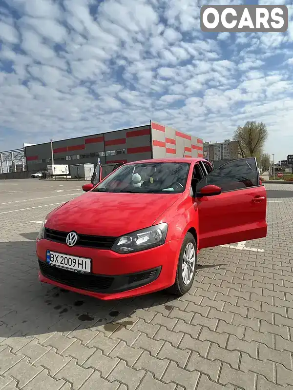 Хэтчбек Volkswagen Polo 2011 1.2 л. Ручная / Механика обл. Киевская, Софиевская Борщаговка - Фото 1/17