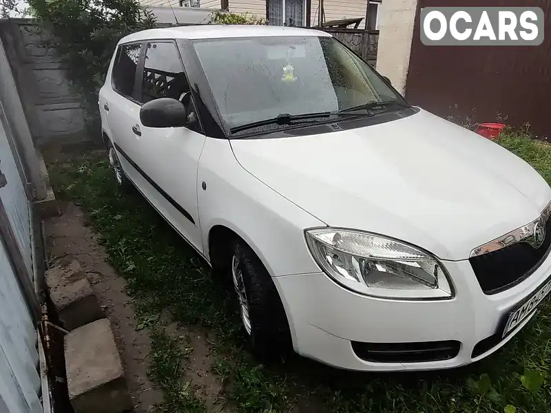 Хетчбек Skoda Fabia 2007 1.2 л. Ручна / Механіка обл. Житомирська, Баранівка - Фото 1/13