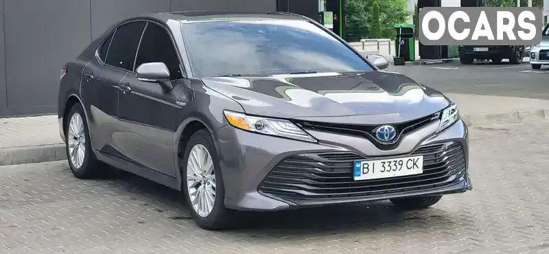 4T1B21HK5KU511192 Toyota Camry 2018 Седан 2.49 л. Фото 1