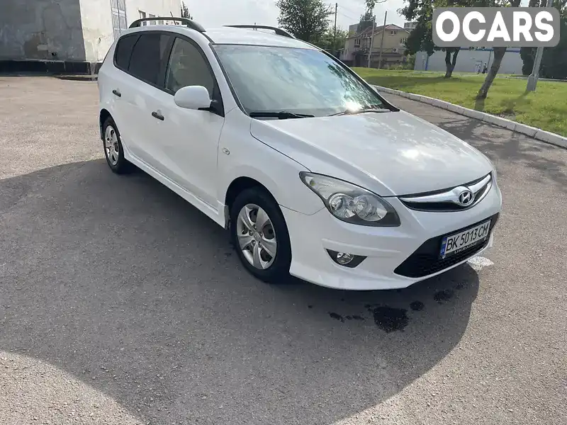 Універсал Hyundai i30 2011 1.58 л. обл. Рівненська, Рівне - Фото 1/19