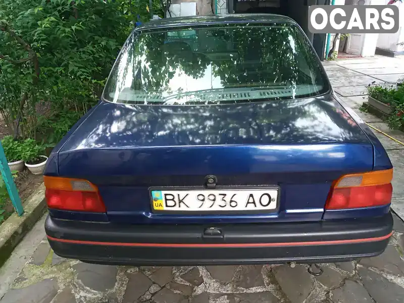 Седан Ford Orion 1991 1.4 л. Ручна / Механіка обл. Закарпатська, Мукачево - Фото 1/9