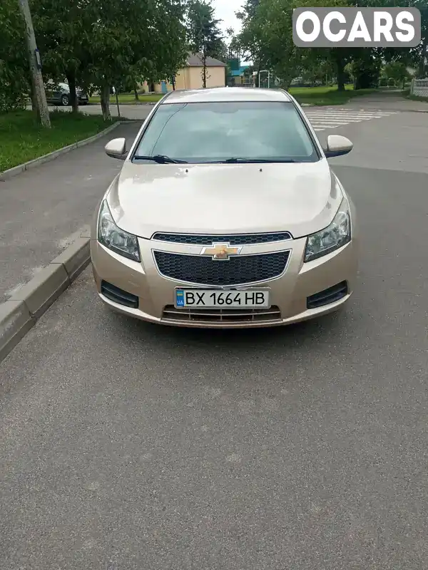 Седан Chevrolet Cruze 2012 2 л. Ручная / Механика обл. Хмельницкая, Хмельницкий - Фото 1/12