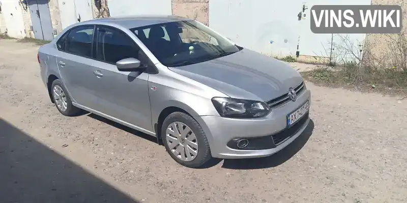 XW8ZZZ61ZDG058498 Volkswagen Polo 2013 Седан 1.6 л. Фото 2