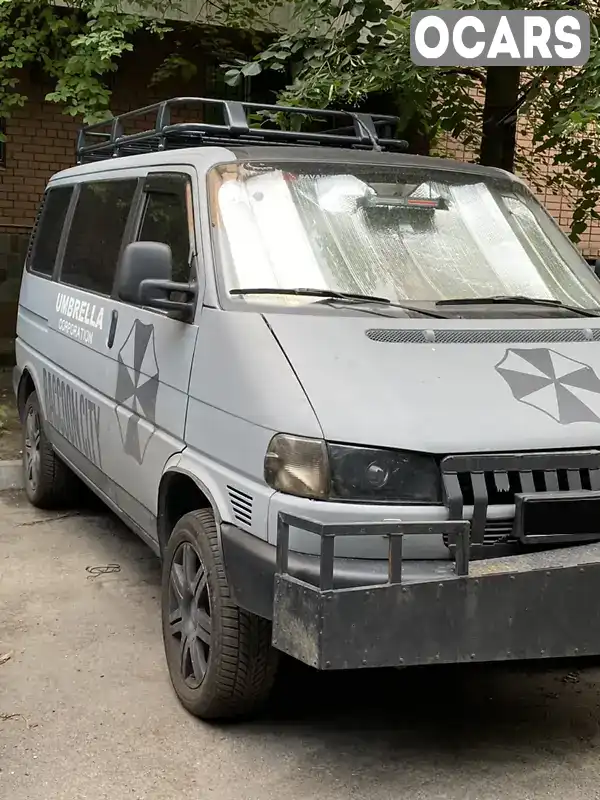 Мінівен Volkswagen Caravelle 2001 2.5 л. Ручна / Механіка обл. Дніпропетровська, Дніпро (Дніпропетровськ) - Фото 1/19