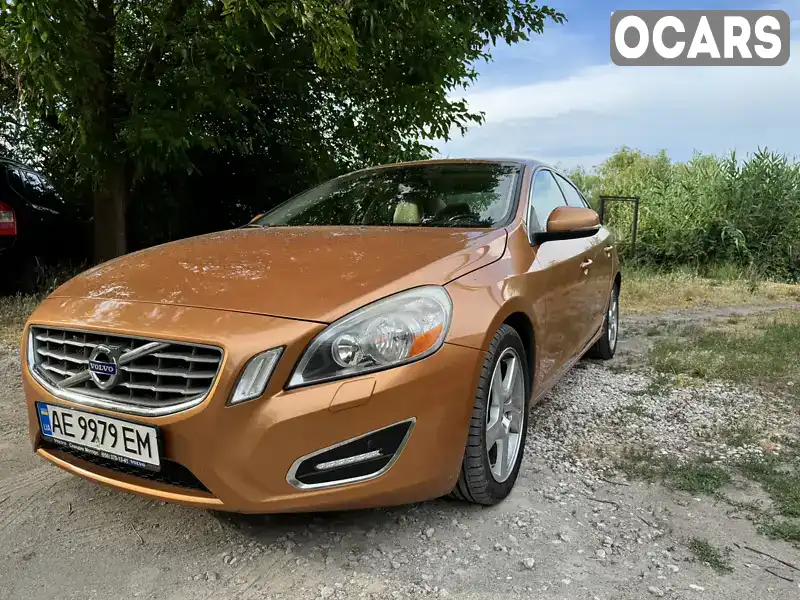 Седан Volvo S60 2011 2.52 л. Автомат обл. Дніпропетровська, Дніпро (Дніпропетровськ) - Фото 1/13