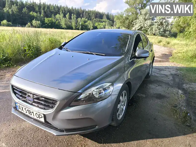 Хетчбек Volvo V40 2014 1.97 л. Ручна / Механіка обл. Харківська, Красноград - Фото 1/7