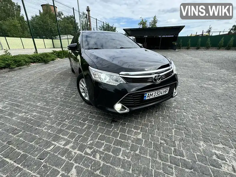 Седан Toyota Camry 2016 2.49 л. Автомат обл. Житомирская, Житомир - Фото 1/18