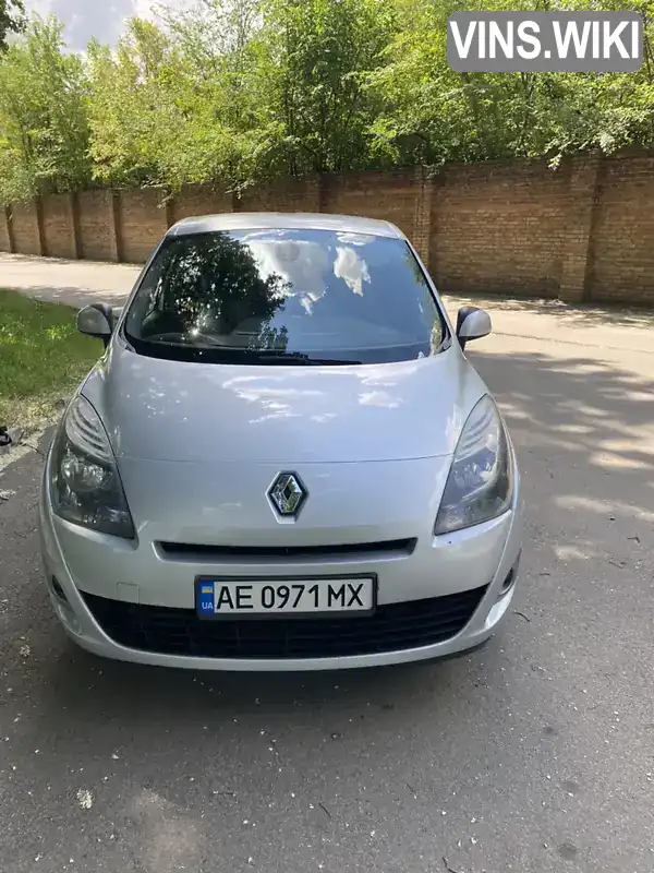 Мінівен Renault Grand Scenic 2011 1.46 л. Ручна / Механіка обл. Дніпропетровська, Дніпро (Дніпропетровськ) - Фото 1/21