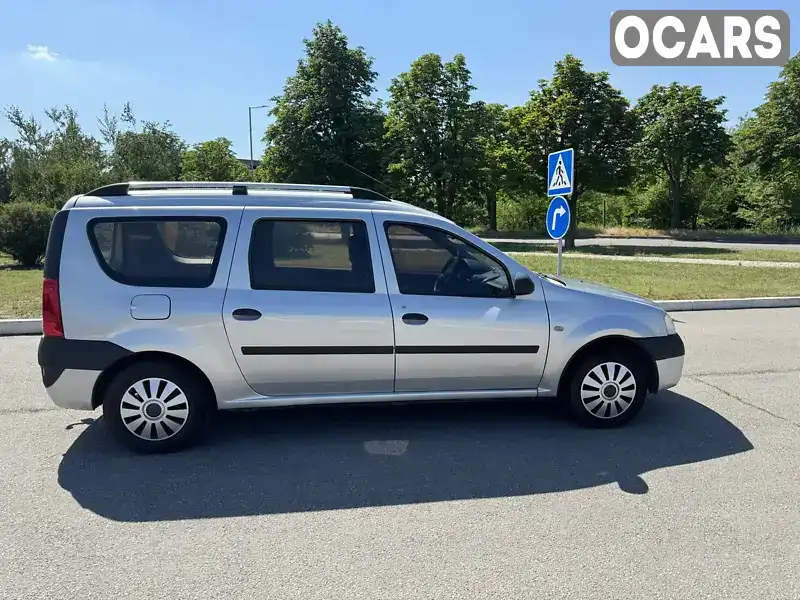 Седан Dacia Logan 2008 1.6 л. Ручна / Механіка обл. Запорізька, Запоріжжя - Фото 1/21