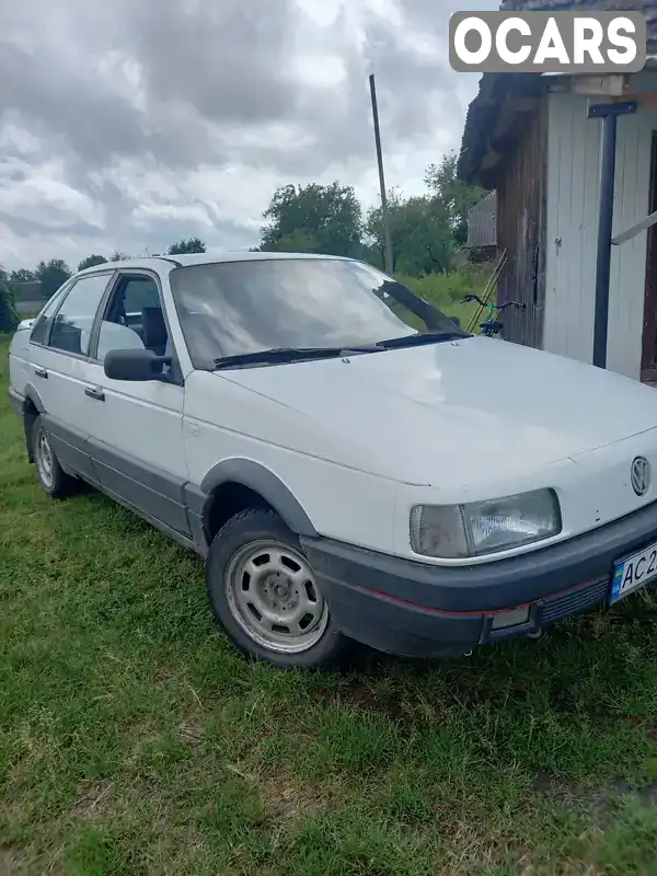 WVWZZZ31ZJE005413 Volkswagen Passat 1988 Седан 1.8 л. Фото 2