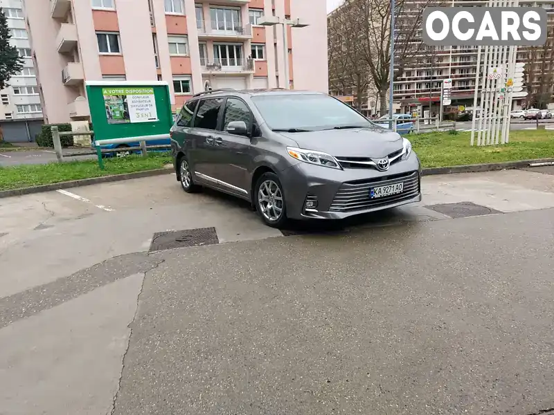 Мінівен Toyota Sienna 2015 3.5 л. обл. Київська, Київ - Фото 1/10