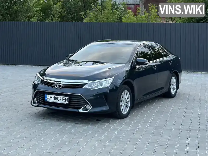 Седан Toyota Camry 2017 2.49 л. Типтроник обл. Житомирская, Житомир - Фото 1/21