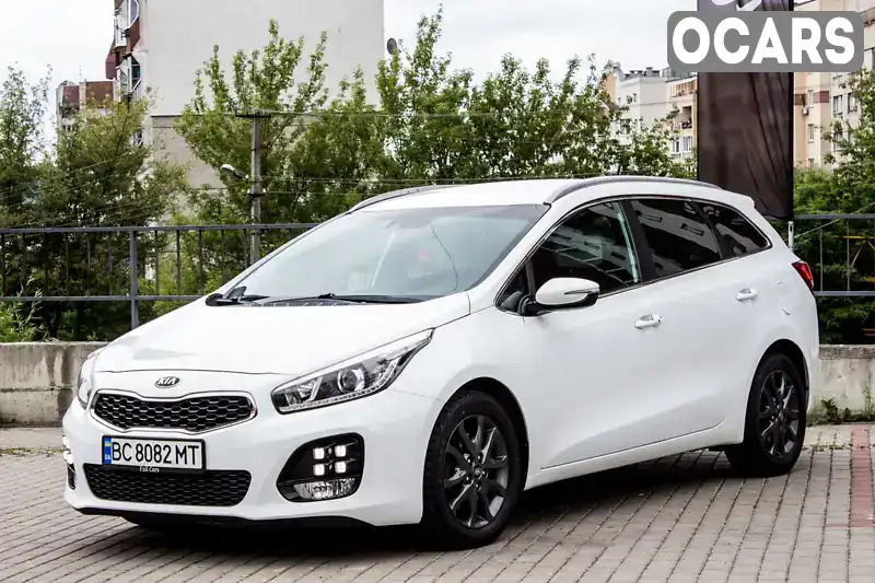 U5YHN816AGL164421 Kia Ceed 2015 Універсал 1.58 л. Фото 1