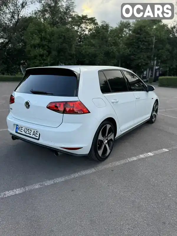 3VW5T7AU8FM087754 Volkswagen Golf GTI 2015 Хэтчбек 2 л. Фото 6