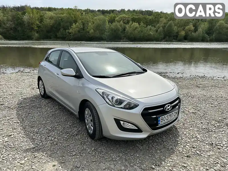 Хетчбек Hyundai i30 2016 1.4 л. Ручна / Механіка обл. Чернівецька, Чернівці - Фото 1/21