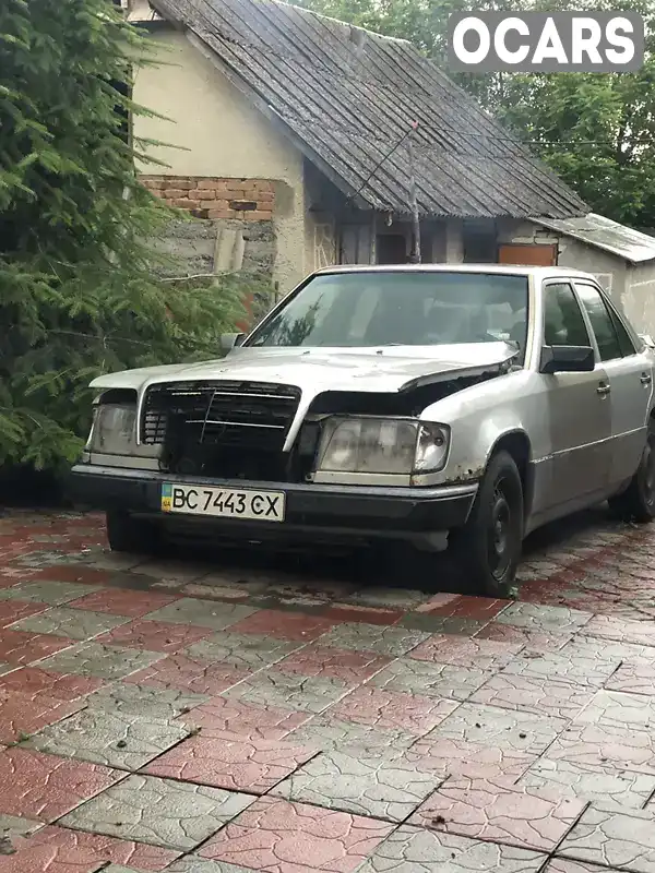 Седан Mercedes-Benz E-Class 1989 2.5 л. Ручна / Механіка обл. Львівська, Новояворівськ - Фото 1/8