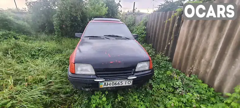 Універсал Opel Kadett 1985 2 л. Ручна / Механіка обл. Харківська, Харків - Фото 1/7