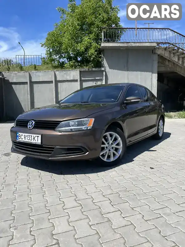 Седан Volkswagen Jetta 2011 2.48 л. Автомат обл. Львовская, Дрогобыч - Фото 1/21