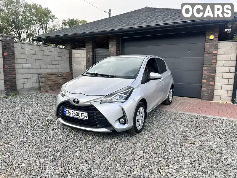 Хетчбек Toyota Yaris 2019 1.5 л. Варіатор обл. Чернігівська, Чернігів - Фото 1/11