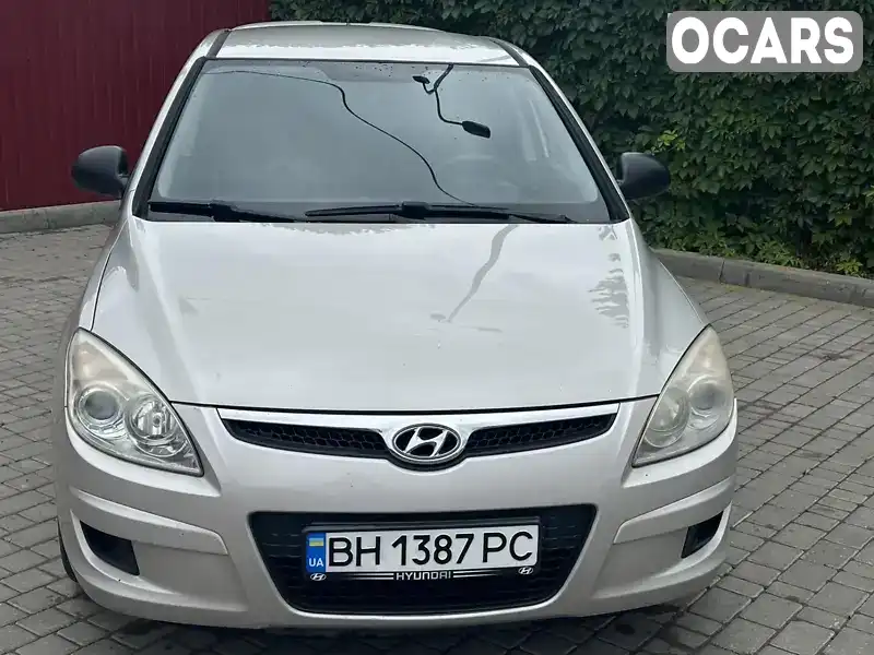 Хетчбек Hyundai i30 2007 1.4 л. Ручна / Механіка обл. Одеська, Одеса - Фото 1/14