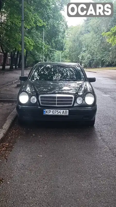 Седан Mercedes-Benz E-Class 1999 2 л. Автомат обл. Запорожская, Запорожье - Фото 1/21