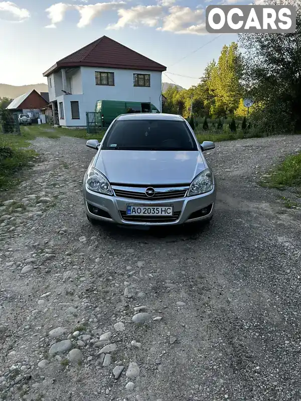 Хетчбек Opel Astra 2008 1.7 л. Ручна / Механіка обл. Закарпатська, Тячів - Фото 1/15