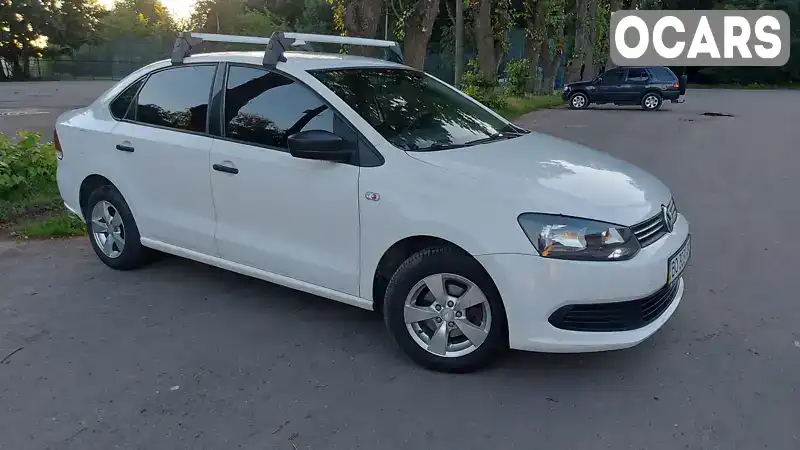 Седан Volkswagen Polo 2011 1.6 л. Ручная / Механика обл. Тернопольская, Тернополь - Фото 1/12