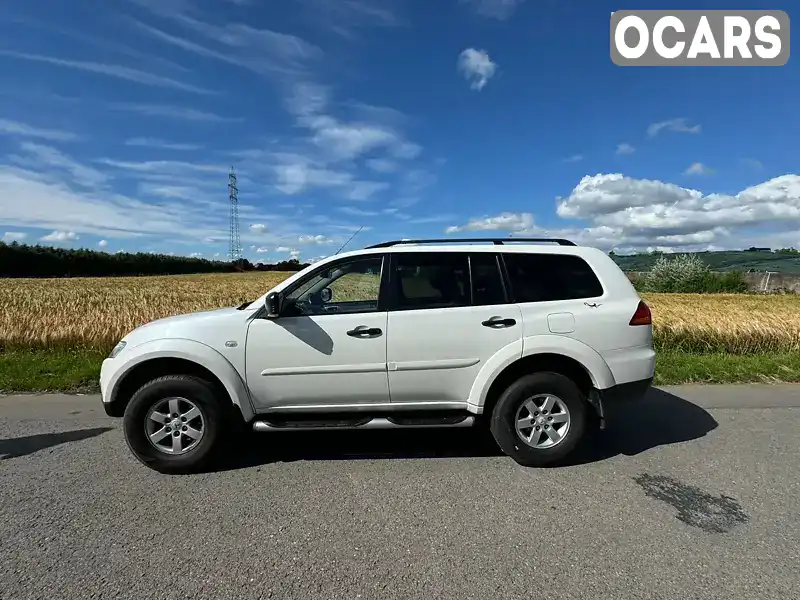 Внедорожник / Кроссовер Mitsubishi Pajero Sport 2012 2.5 л. Ручная / Механика обл. Черкасская, Черкассы - Фото 1/9