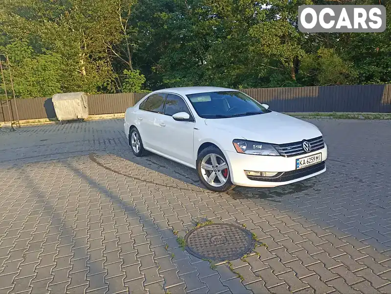 Седан Volkswagen Passat 2011 2.48 л. Автомат обл. Київська, Бородянка - Фото 1/20