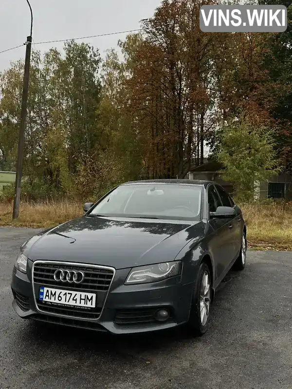 Седан Audi A4 2010 2 л. Вариатор обл. Житомирская, Емильчино - Фото 1/9