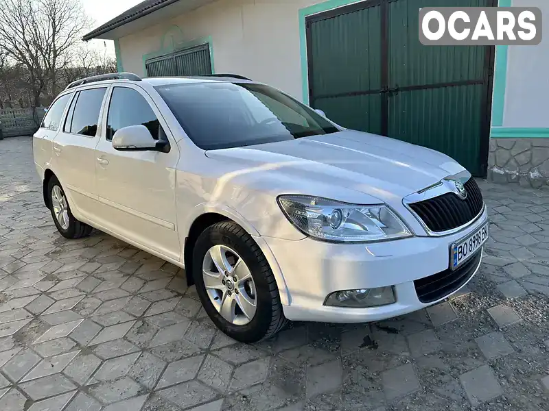 Універсал Skoda Octavia 2012 1.6 л. Ручна / Механіка обл. Чернівецька, Кіцмань - Фото 1/21