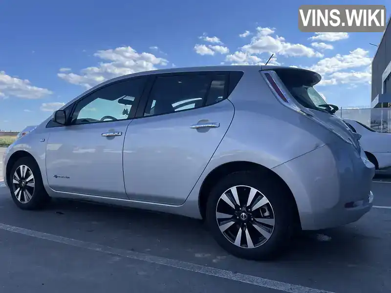 1N4BZ0CP8HC311716 Nissan Leaf 2017 Хетчбек  Фото 1