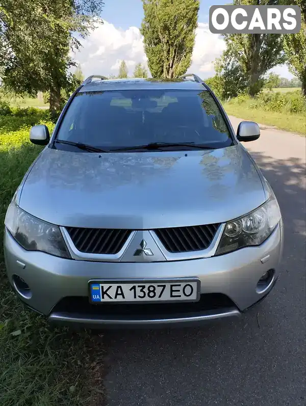 Позашляховик / Кросовер Mitsubishi Outlander XL 2008 3 л. Автомат обл. Київська, location.city.hrebinky - Фото 1/21