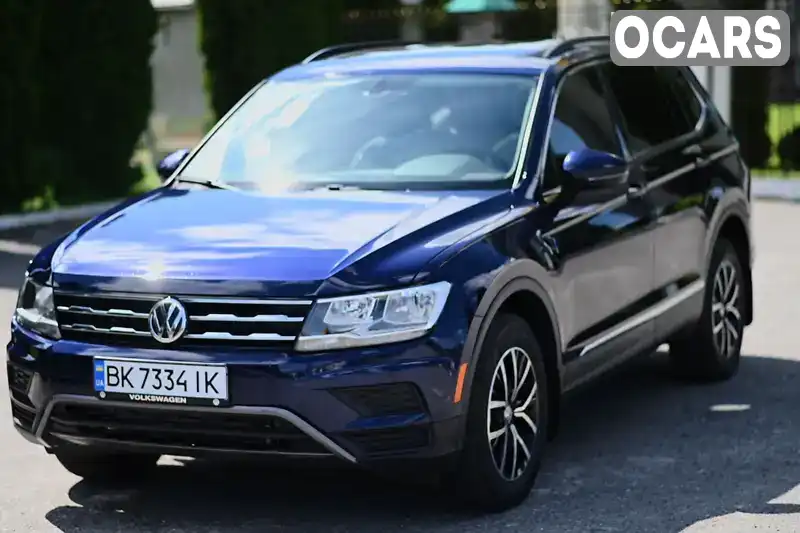 Внедорожник / Кроссовер Volkswagen Tiguan 2021 2 л. Робот обл. Ровенская, Дубно - Фото 1/21