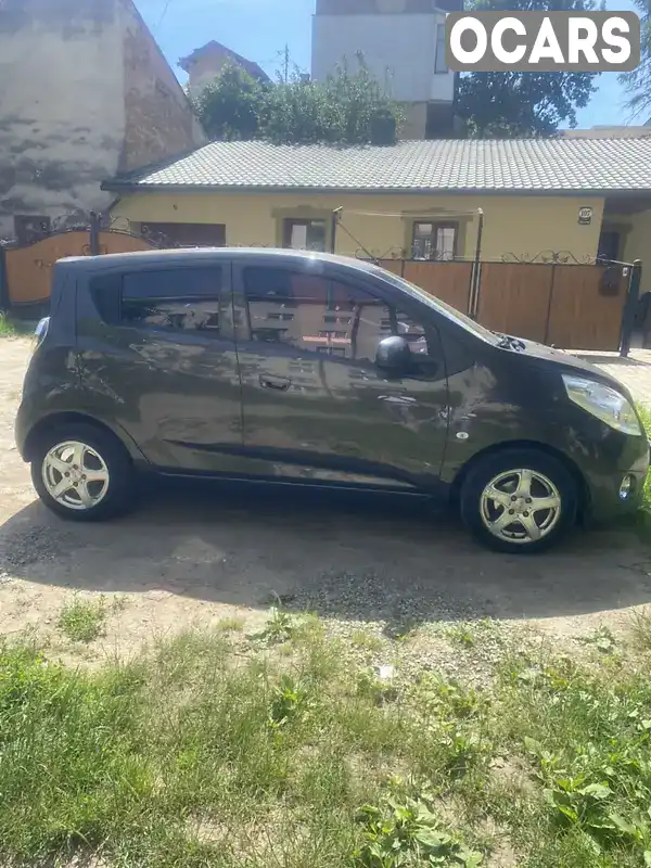 Хетчбек Chevrolet Spark 2010 1 л. Ручна / Механіка обл. Івано-Франківська, Івано-Франківськ - Фото 1/10