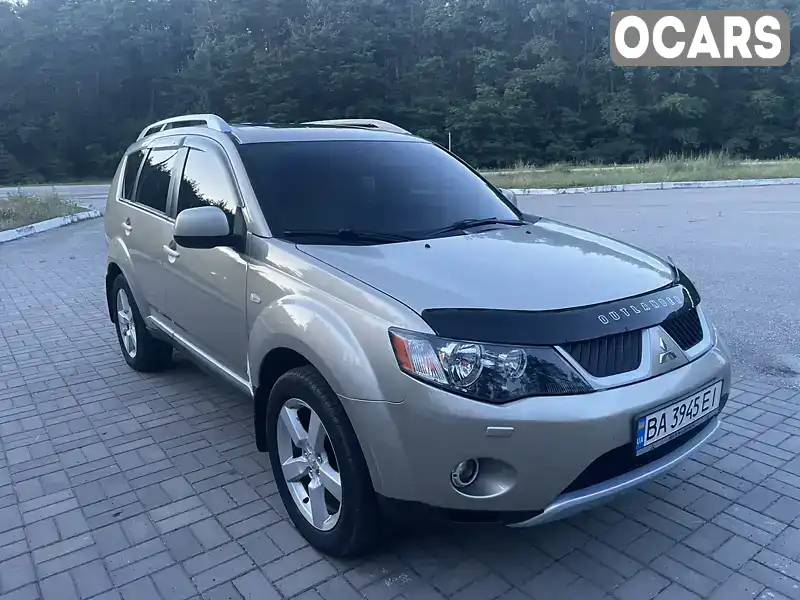 Позашляховик / Кросовер Mitsubishi Outlander XL 2008 2.4 л. Варіатор обл. Кіровоградська, Кропивницький (Кіровоград) - Фото 1/21