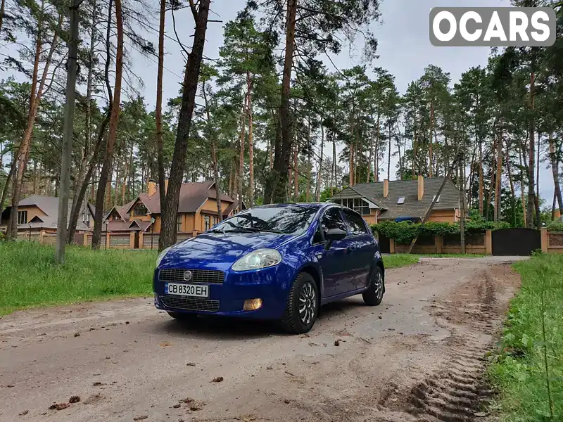 Хетчбек Fiat Grande Punto 2008 1.4 л. Ручна / Механіка обл. Чернігівська, Чернігів - Фото 1/21