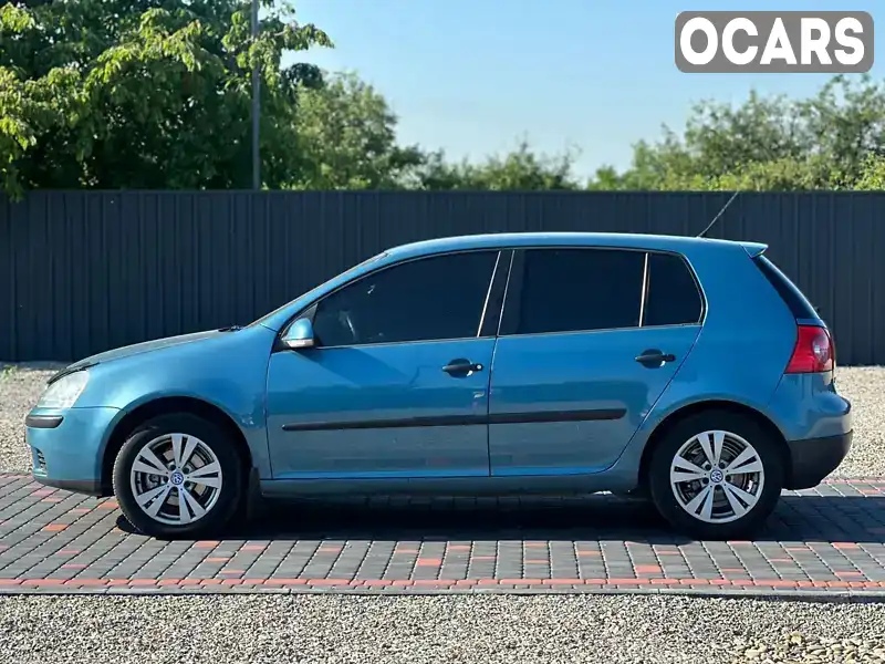 Хетчбек Volkswagen Golf 2005 1.6 л. Ручна / Механіка обл. Закарпатська, Берегове - Фото 1/21