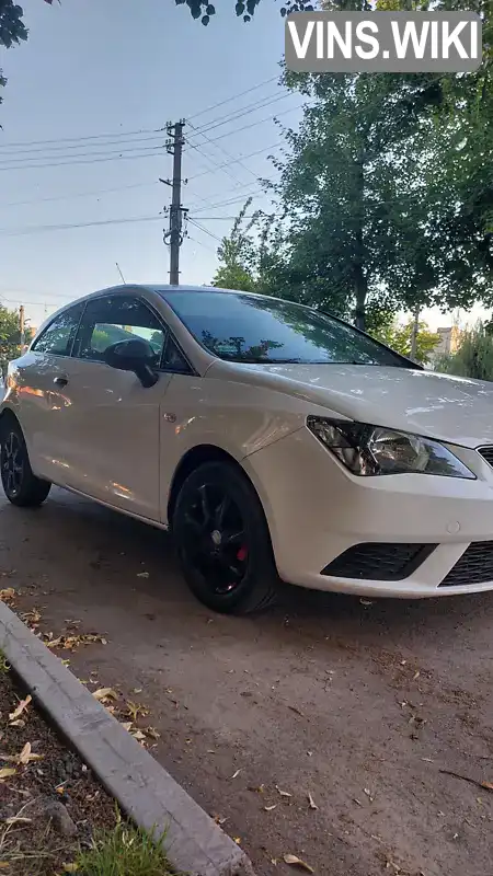 Хетчбек SEAT Ibiza 2015 1.4 л. Ручна / Механіка обл. Кіровоградська, Олександрія - Фото 1/12