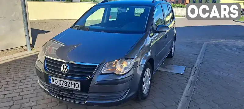 Минивэн Volkswagen Touran 2006 1.9 л. Автомат обл. Закарпатская, Иршава - Фото 1/15