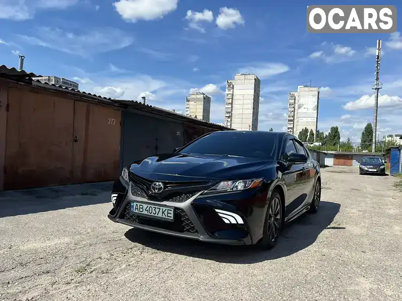 Седан Toyota Camry 2018 2.49 л. Автомат обл. Харківська, Харків - Фото 1/11