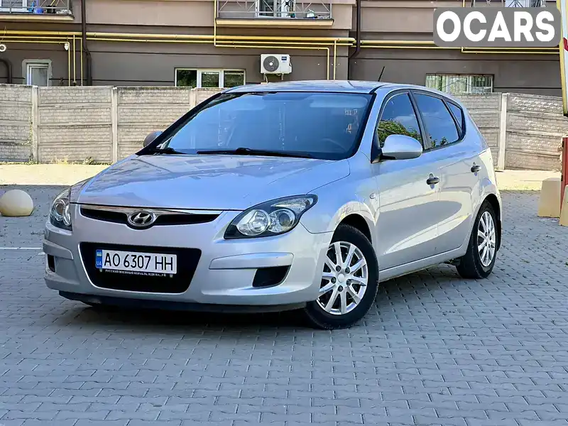 Хэтчбек Hyundai i30 2009 1.4 л. Ручная / Механика обл. Закарпатская, Ужгород - Фото 1/21