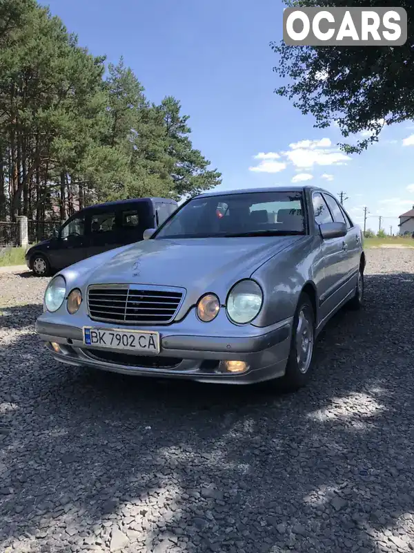 Седан Mercedes-Benz E-Class 2001 2.7 л. Автомат обл. Рівненська, Вараш (Кузнецовськ) - Фото 1/8