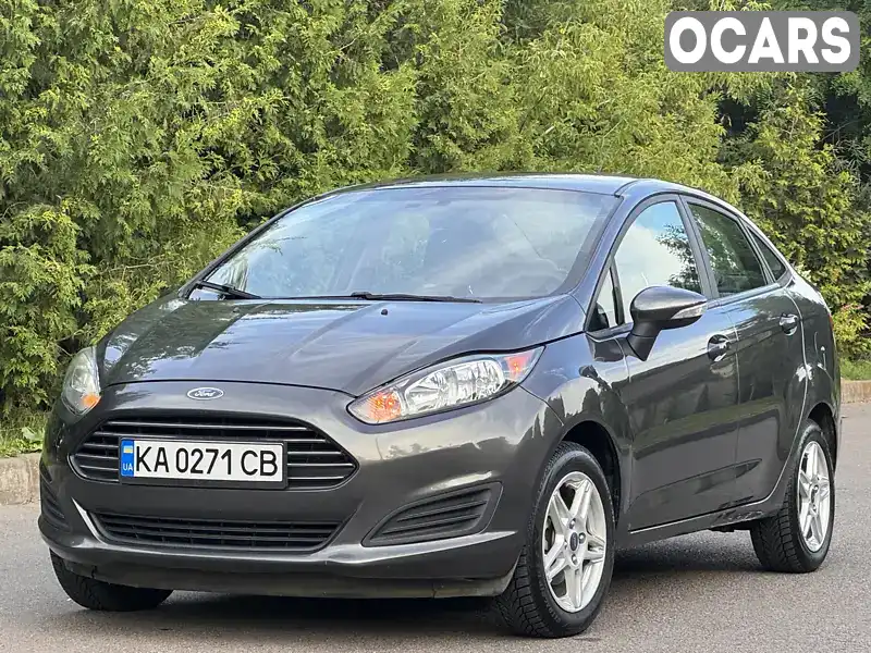 Седан Ford Fiesta 2017 1.6 л. Автомат обл. Рівненська, Рівне - Фото 1/17