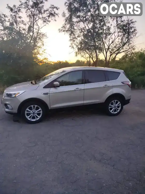 Позашляховик / Кросовер Ford Escape 2016 1.5 л. Автомат обл. Дніпропетровська, Покров (Орджонікідзе) - Фото 1/4